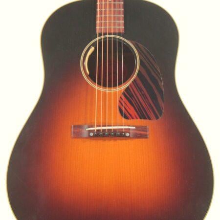 Gibson J-45 