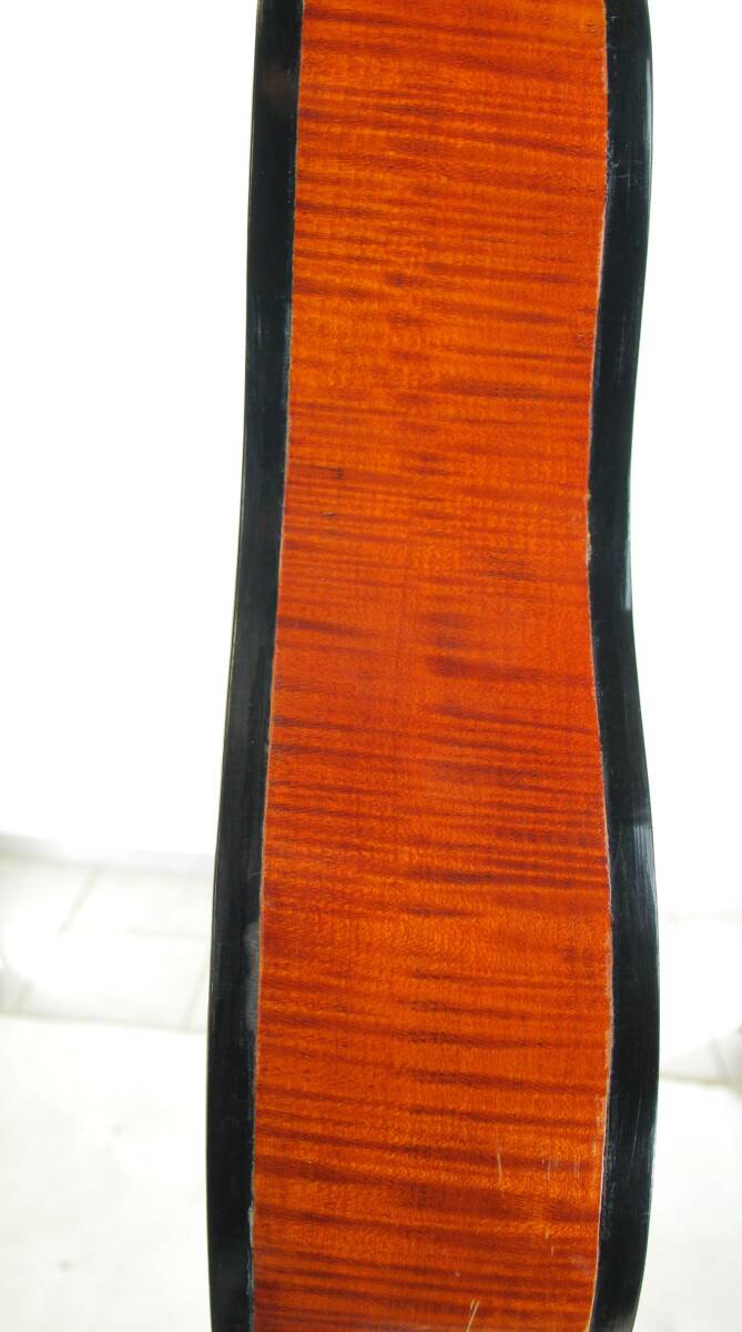 Weissgerber Style Guitar