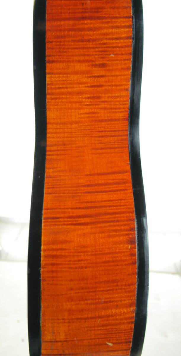 Weissgerber Style Guitar