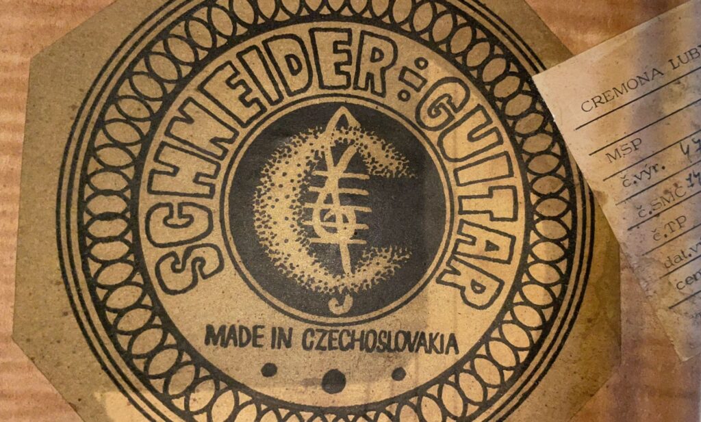 Schneider 1974 Klassische Gitarre Etikett
