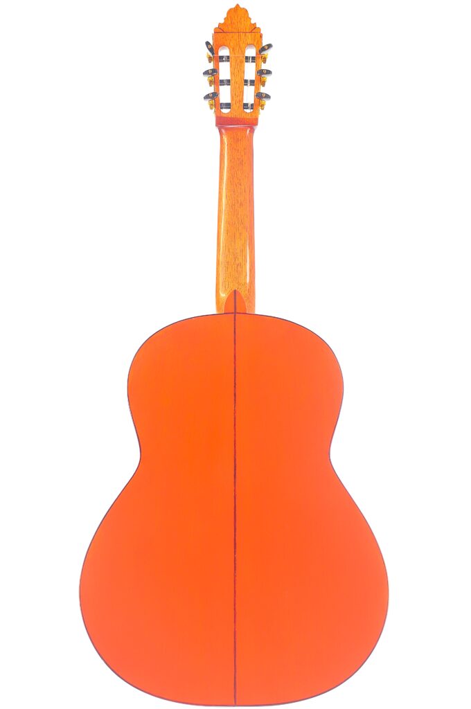Die Pedro Fernández Luque 2020 Blanca Flamenco-Gitarre, Die Von Hinten Mit Einem Leuchtend Orangefarbenen Korpus, Einem Holzhals Und Stimmwirbeln An Der Kopfplatte Abgebildet Ist, Steht Isoliert Auf Einem Weißen Hintergrund.