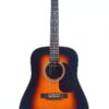 Die Martin D-28 1935 Sunburst Akustik Gitarre verfügt über ein Sunburst-Finish mit dunklem Rand, heller orangefarbener Mitte, sechs Saiten, schwarzem Schlagbrett und Punkt-Griffbretteinlagen, die vor einem weißen Hintergrund angezeigt werden. Die Martin D-28 1935 Sunburst Akustik Gitarre verfügt über ein Sunburst-Finish mit dunklem Rand, heller orangefarbener Mitte, sechs Saiten, schwarzem Schlagbrett und Punkt-Griffbretteinlagen, die vor einem weißen Hintergrund angezeigt werden.