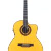 Die Esteve Tres Cubano 1a Especial 2002 ist eine klassische Akustikgitarre mit hellem Holzkorpus, dunklem Griffbrett und Rosettenmuster um das Schallloch auf weißem Grund. Die Esteve Tres Cubano 1a Especial 2002 ist eine klassische Akustikgitarre mit hellem Holzkorpus, dunklem Griffbrett und Rosettenmuster um das Schallloch auf weißem Grund.