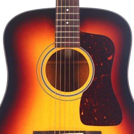 Guild D-40 Traditional Antique Burst アコースティック・ギター