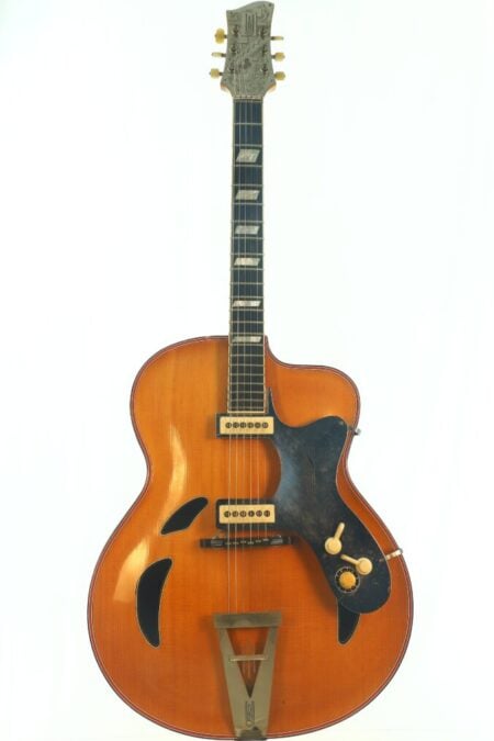 Artur Lang 1950er Jazz-Gitarre – handgebaute Deutsche Archtop-Gitarre mit authentischer Musiker-Vergangenheit Artur Lang 1950er Jazz-Gitarre – handgebaute Deutsche Archtop-Gitarre mit authentischer Musiker-Vergangenheit