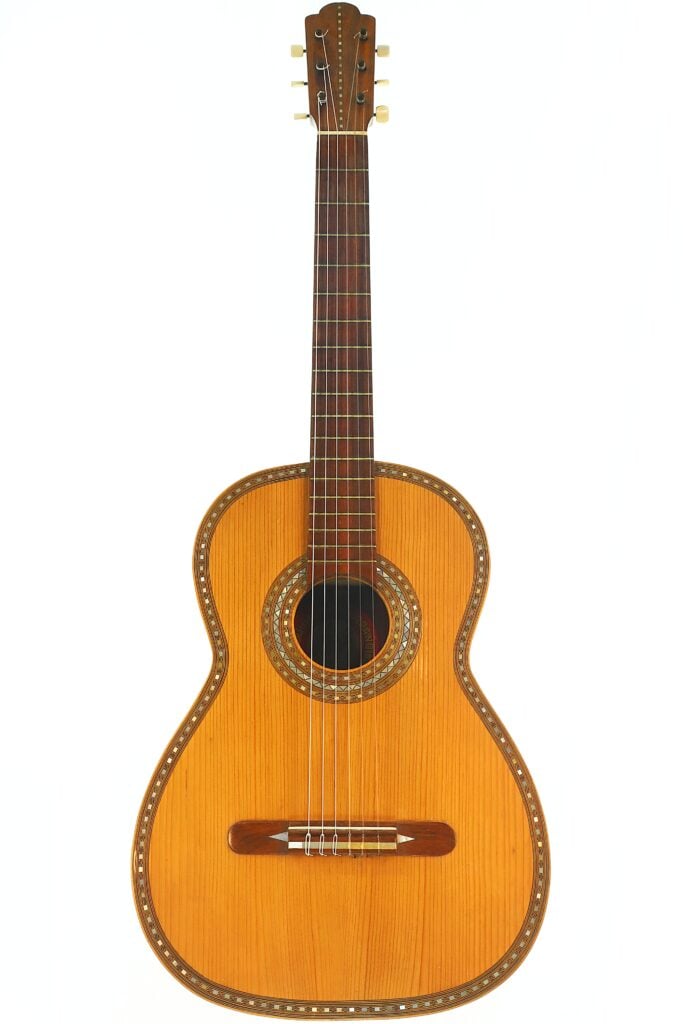 Salvador Ibanez 1920 Klassische Gitarre – über 100 Jahre alte spanische Eleganz im Torres-Stil Salvador Ibanez 1920 Klassische Gitarre – über 100 Jahre alte spanische Eleganz im Torres-Stil