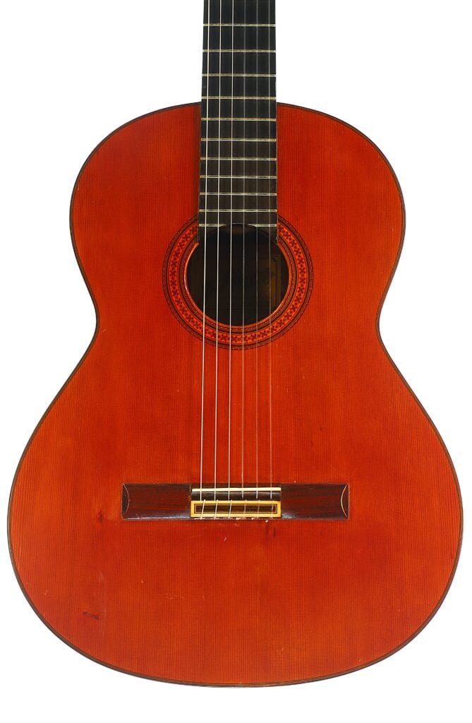 Jose Ramirez 1a 1968 Klassische Gitarre mit einem rotbraunen Holzkorpus und einem dunklen Griffbrett. Jose Ramirez 1a 1968 Klassische Gitarre mit einem rotbraunen Holzkorpus und einem dunklen Griffbrett.